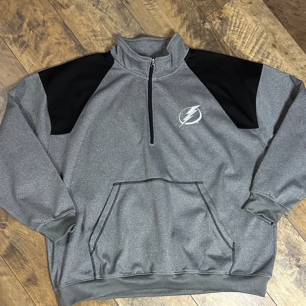 FANATICS Men’s Tampa Bay Lightning Quarter-Zip Sweatshirt, Size 4XL, EUC